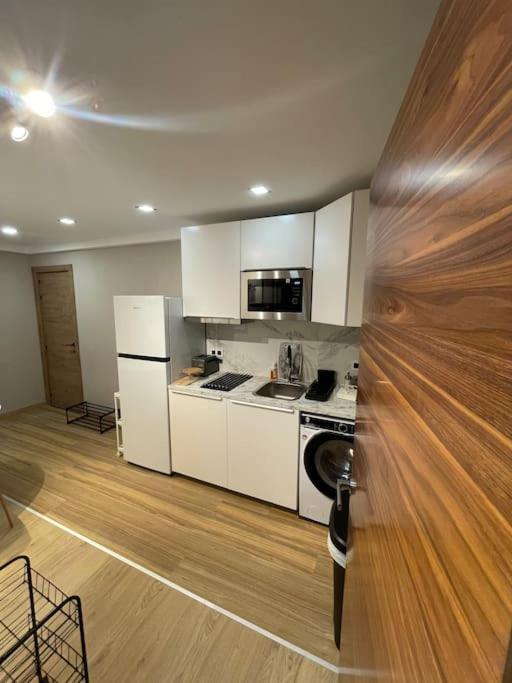 Piso De Dos Dormitorios Con Reforma De Diseno 산펠리우데기솔스 외부 사진